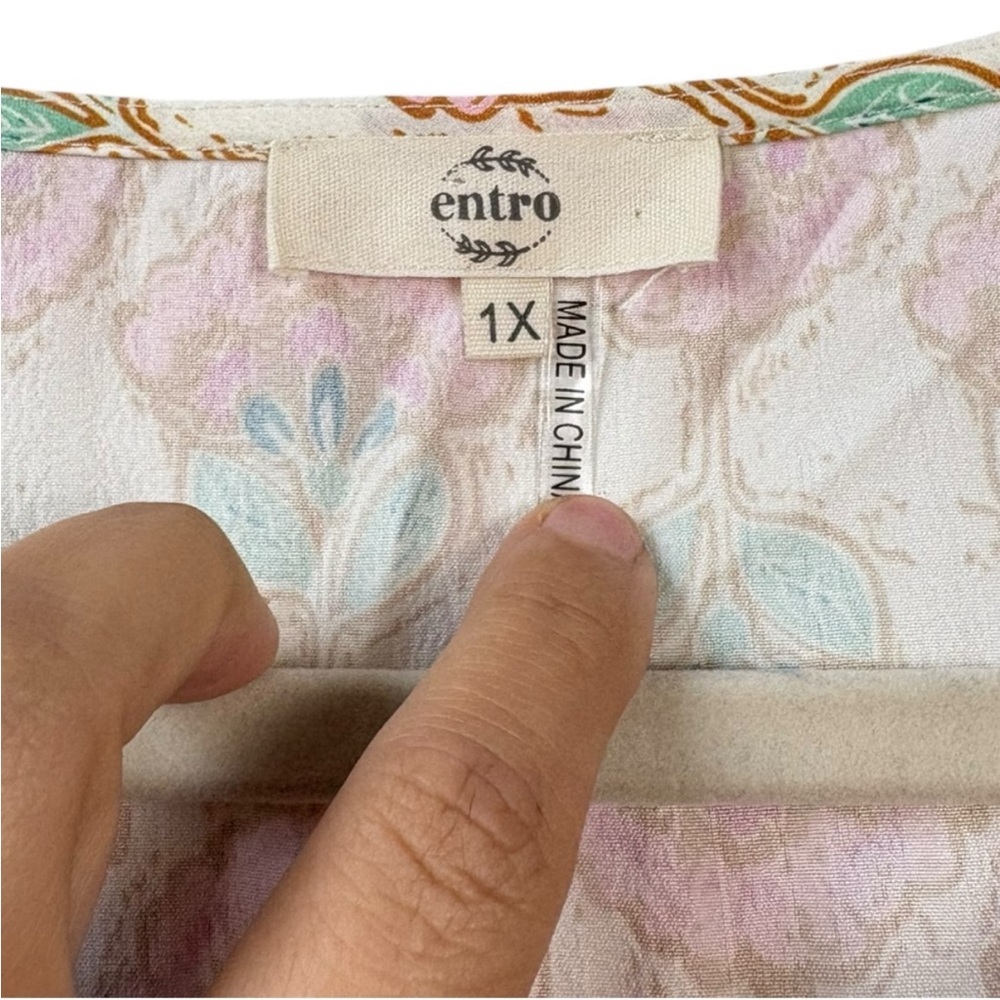 entro Plus Size 1X Top Dreaming In Detail Cream White Printed‎ Blouse Floral - Picture 8 of 8